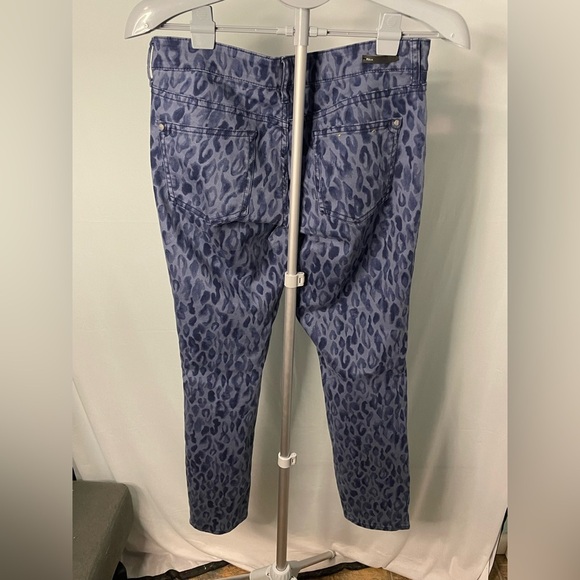 Pilcro Anthropologie Blue Wash Leopard Print Skinny Jeans - Picture 5 of 8